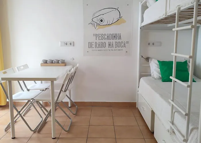 Racing Mackerel Hostel